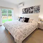Beautiful 4-bedroom With Garden And Pool Villa