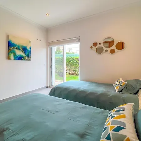 Beautiful 4-bedroom With Garden And Pool * アルブフェイラ