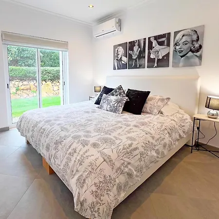 Beautiful 4-bedroom With Garden And Pool Villa