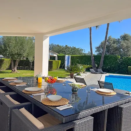 Beautiful 4-bedroom With Garden And Pool * אלבופיירה